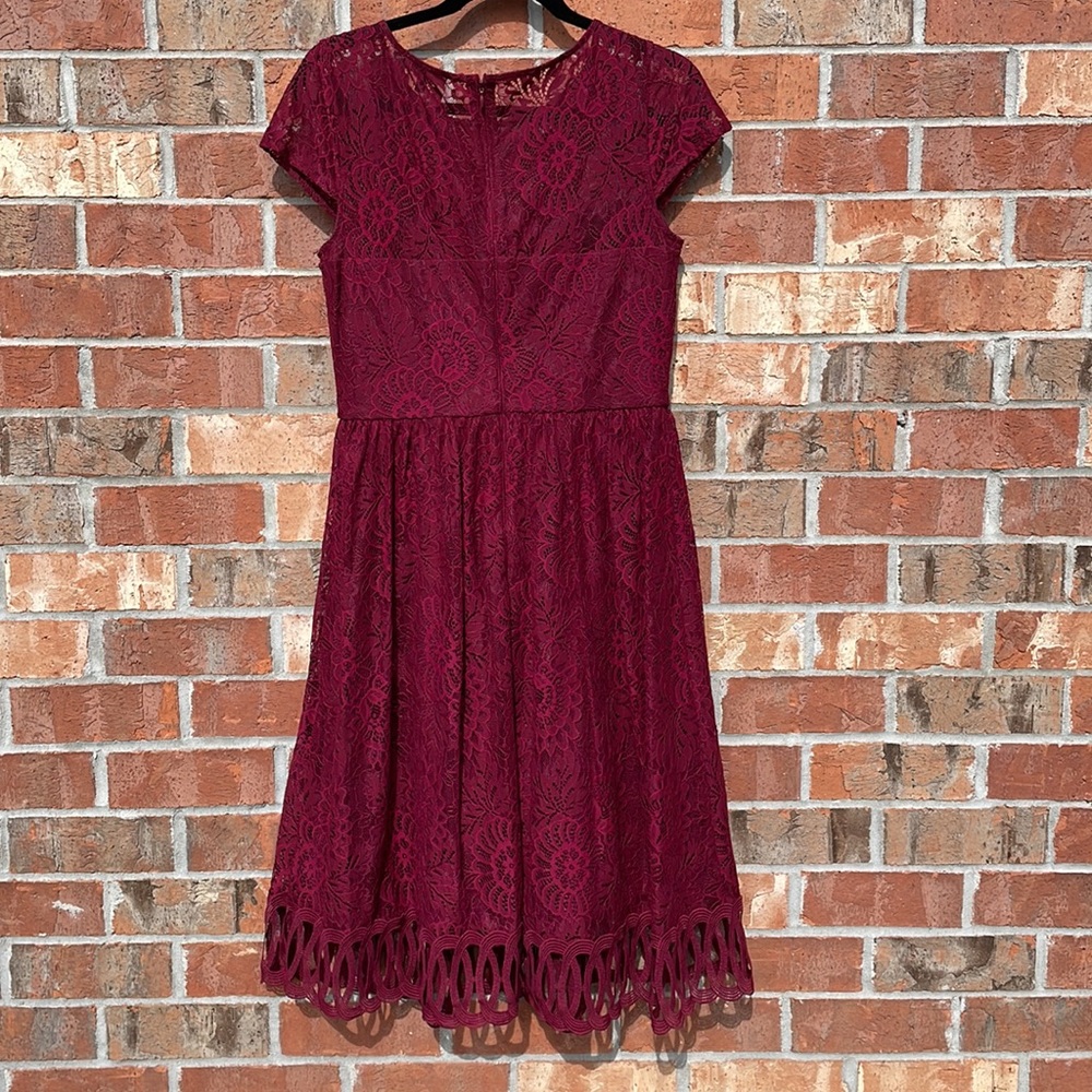 Kensie Size 8 Dress lined lace cap sleeve beautiful details Rear Zipper - Picture 3 of 13